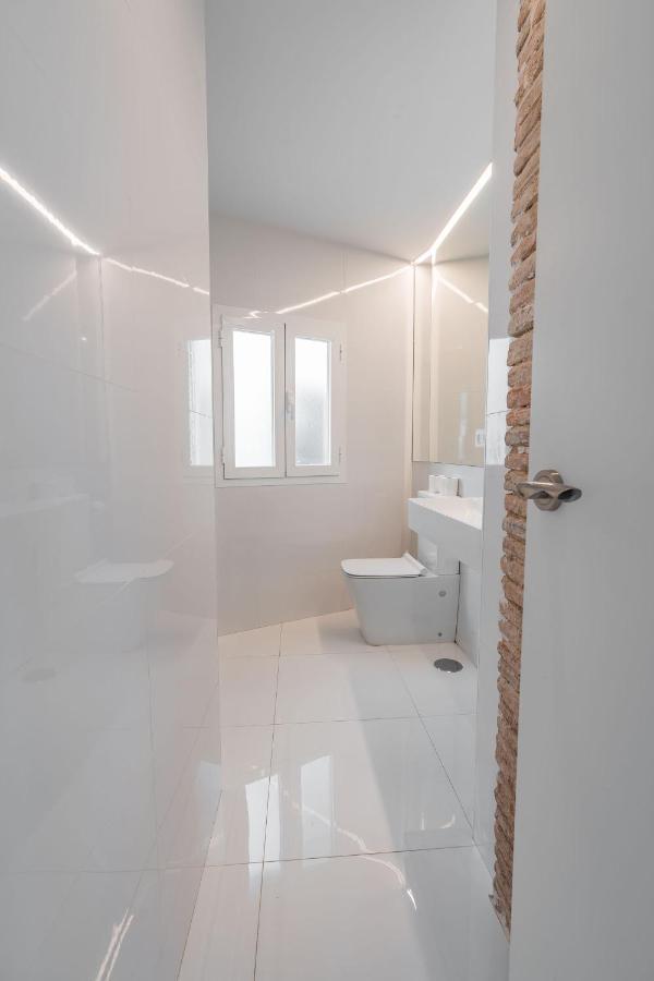 Qh Eme Suites Granada Exterior foto